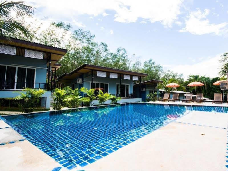 ชมพู รีสอร์ต เขาหลัก Hotel ภายนอก รูปภาพ